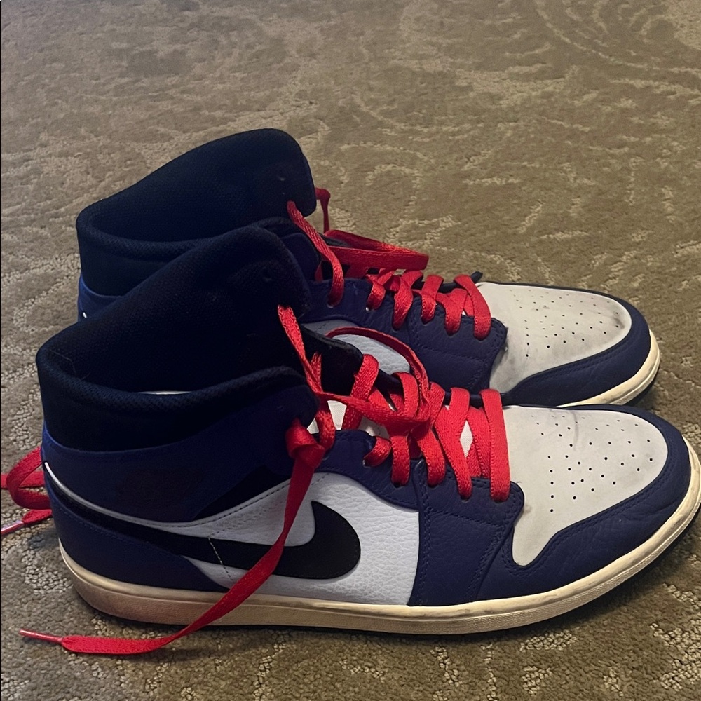 Nike Men's Sneakers in Blue and Red